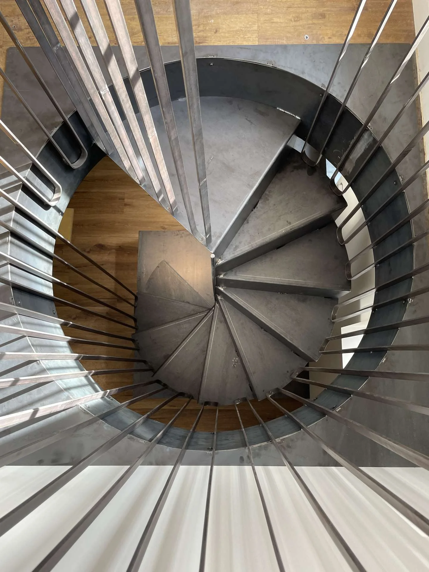 Escalier colimaçon autoportant